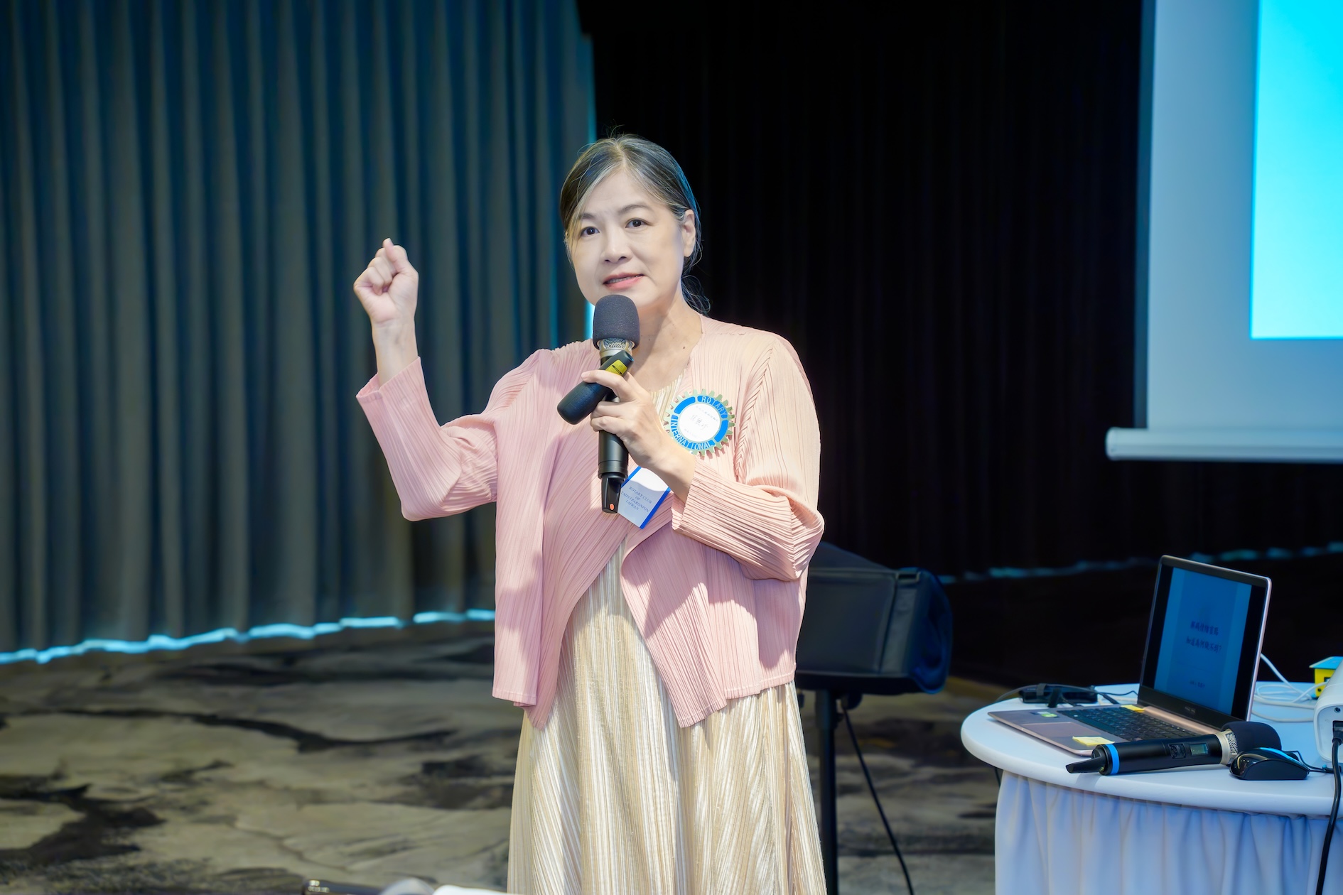 2026-7-15 第1180次例會邀請張麗珍女士 天儀管理顧問有限公司執行長演講題目_”為什麼我已經很努力,人生卻還是卡住? 從情緒看見真正的關鍵”